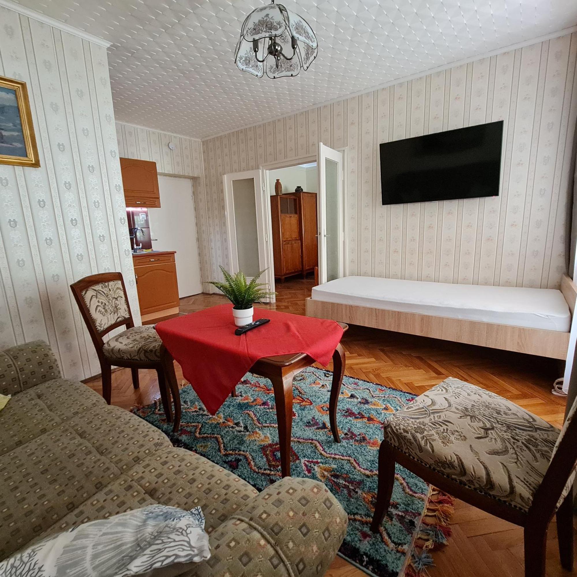 Otis Vendeghaz Leilighet Siófok Rom bilde